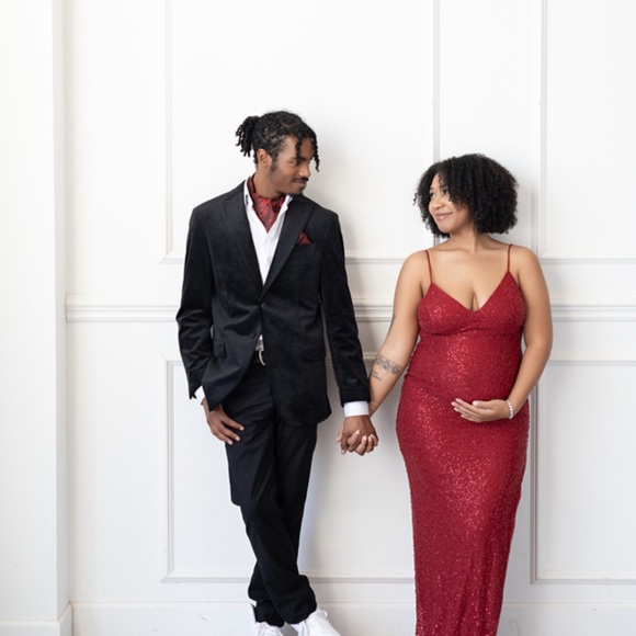 Elegant Red Sequin Gown - Picture 1 of 8